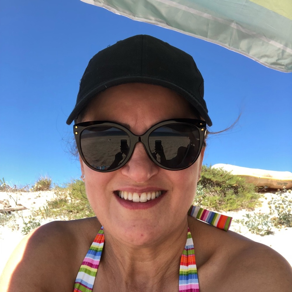 Meet your Posher, Eliete